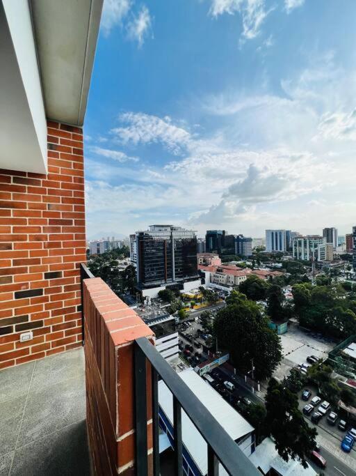 Apartamento 2 Habitaciones, Edificio Airali, Zona 10, Miradolo Guatemala City Екстериор снимка